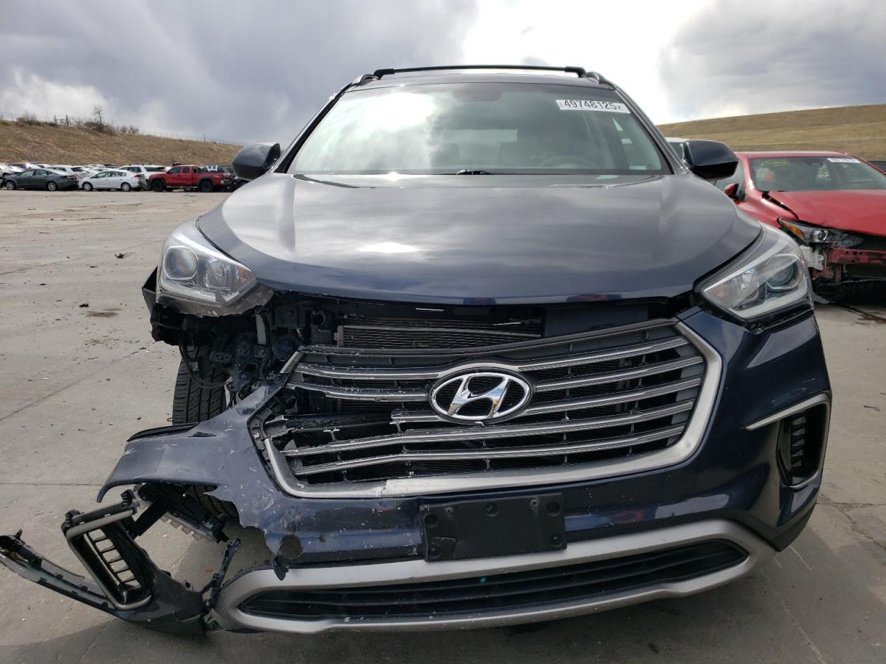 2017 Hyundai Santa Fe - Image 5