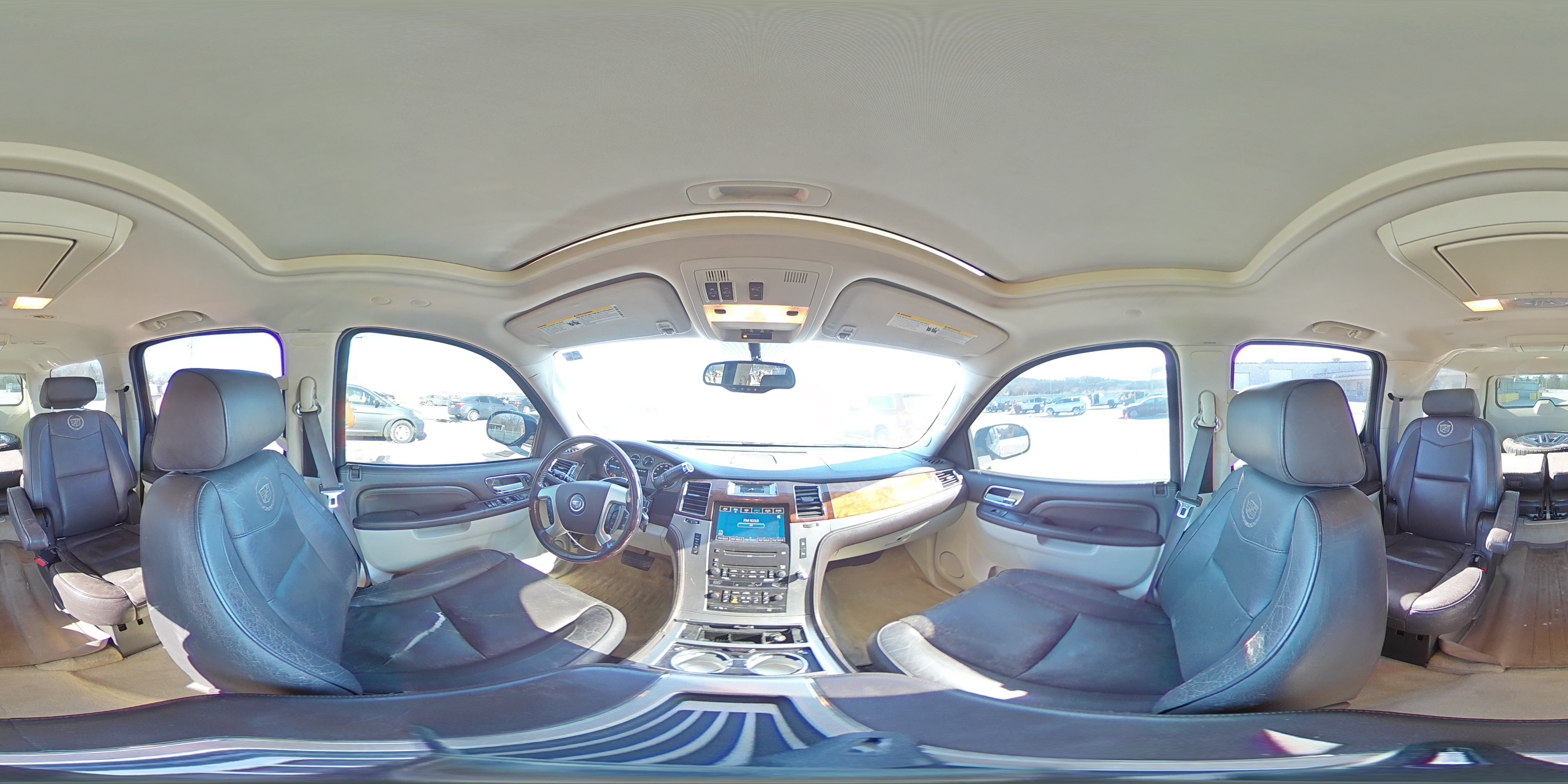 2010 Cadillac Escalade - Image 14