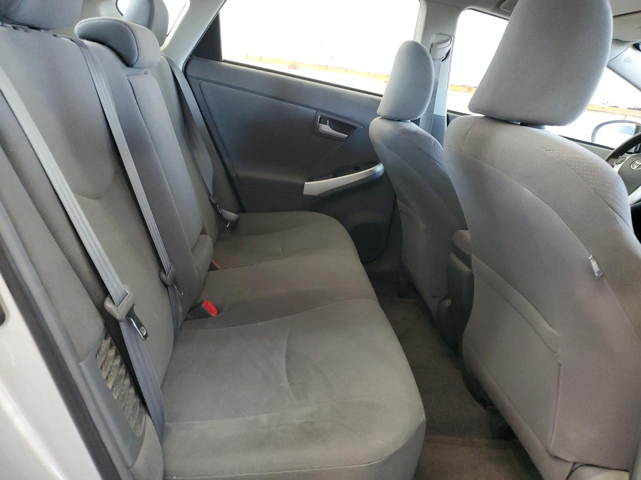 2010 Toyota Prius - Image 10