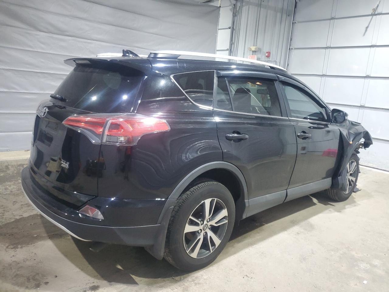 2016 Toyota RAV 4 - Image 3