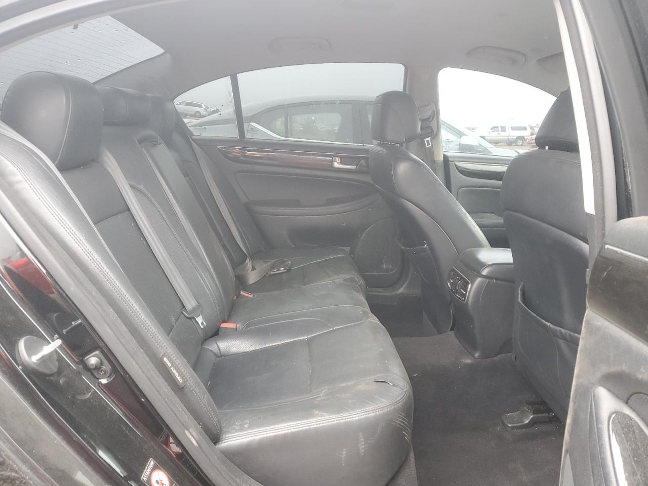 2012 Hyundai Genesis - Image 11