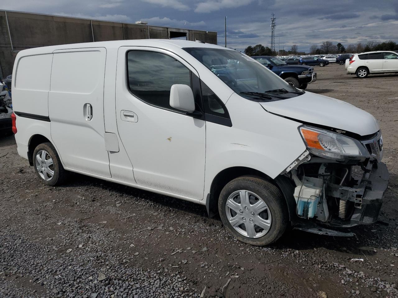 2013 Nissan NV - Image 4