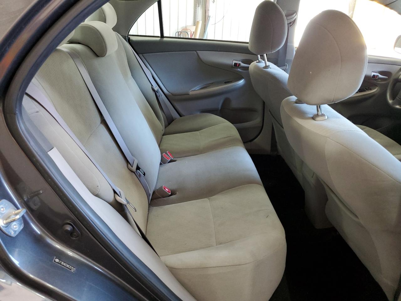 2010 Toyota Corolla - Image 10