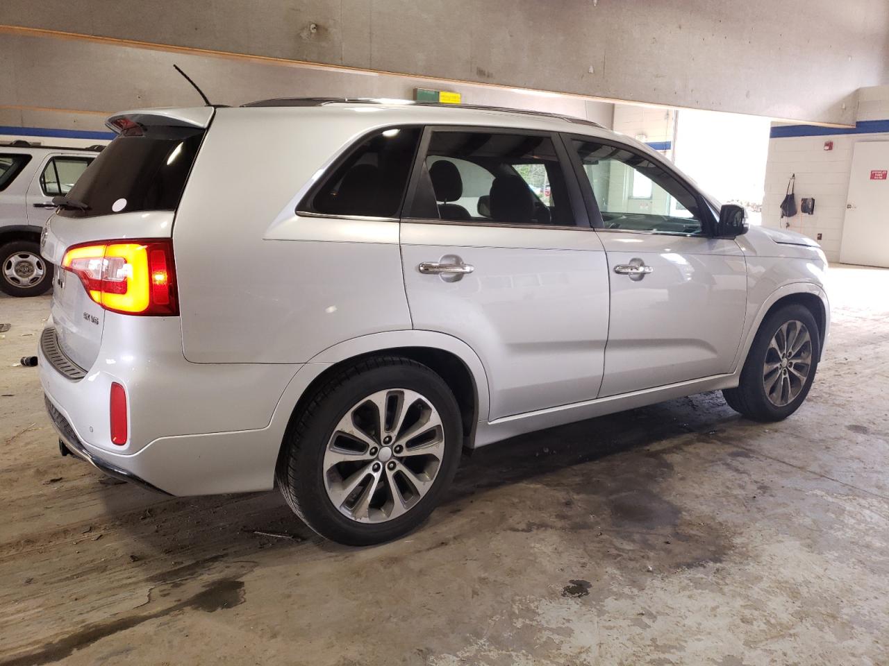 2015 Kia Sorento - Image 3