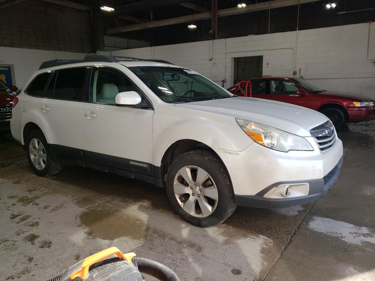 2011 Subaru Outback - Image 4