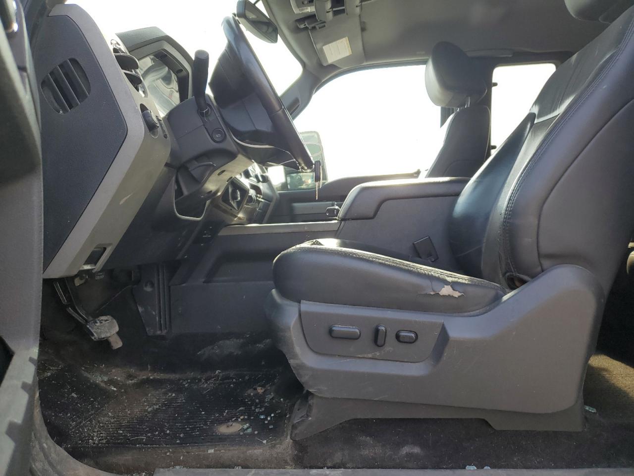 2011 Ford F350 - Image 7