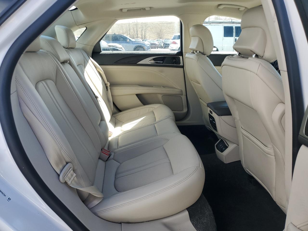 2019 Lincoln MKZ - Image 10