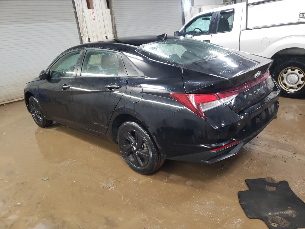2021 Hyundai Elantra - Image 2