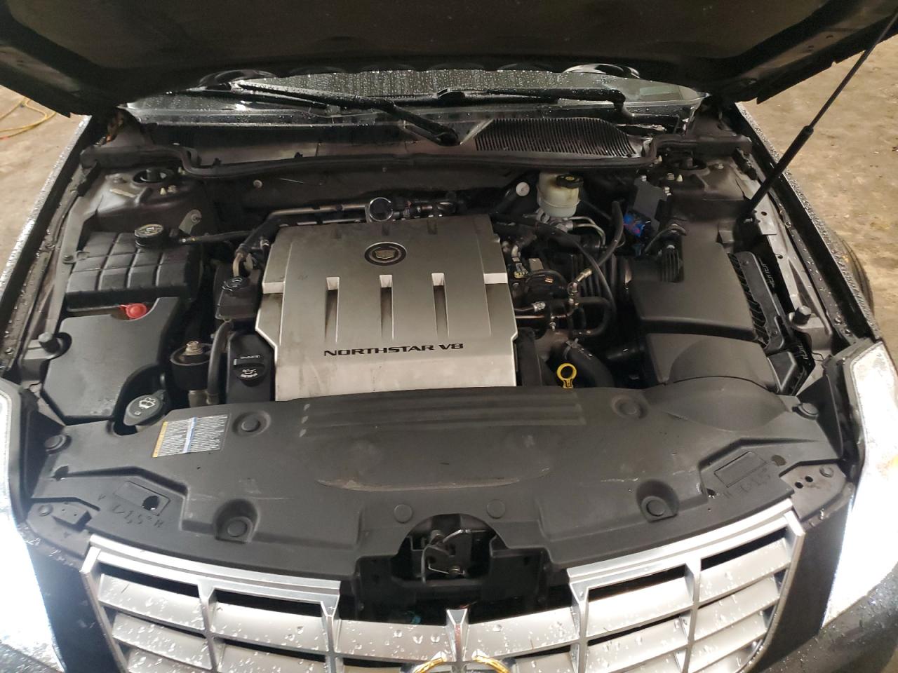 2009 Cadillac DTS - Image 13