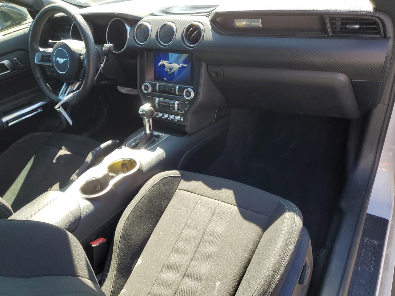 2022 Ford Mustang - Image 8