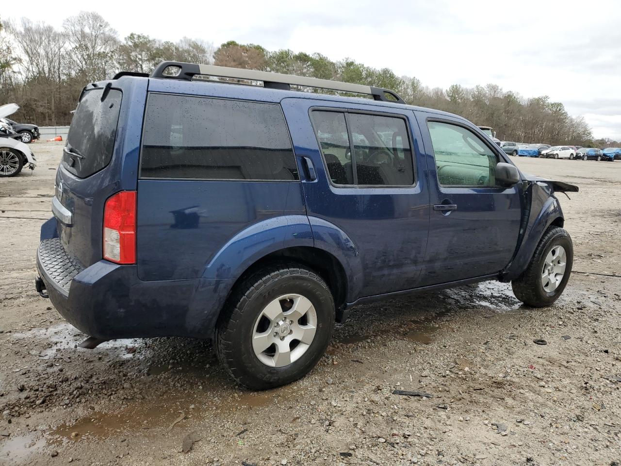 2012 Nissan Pathfinder - Image 3