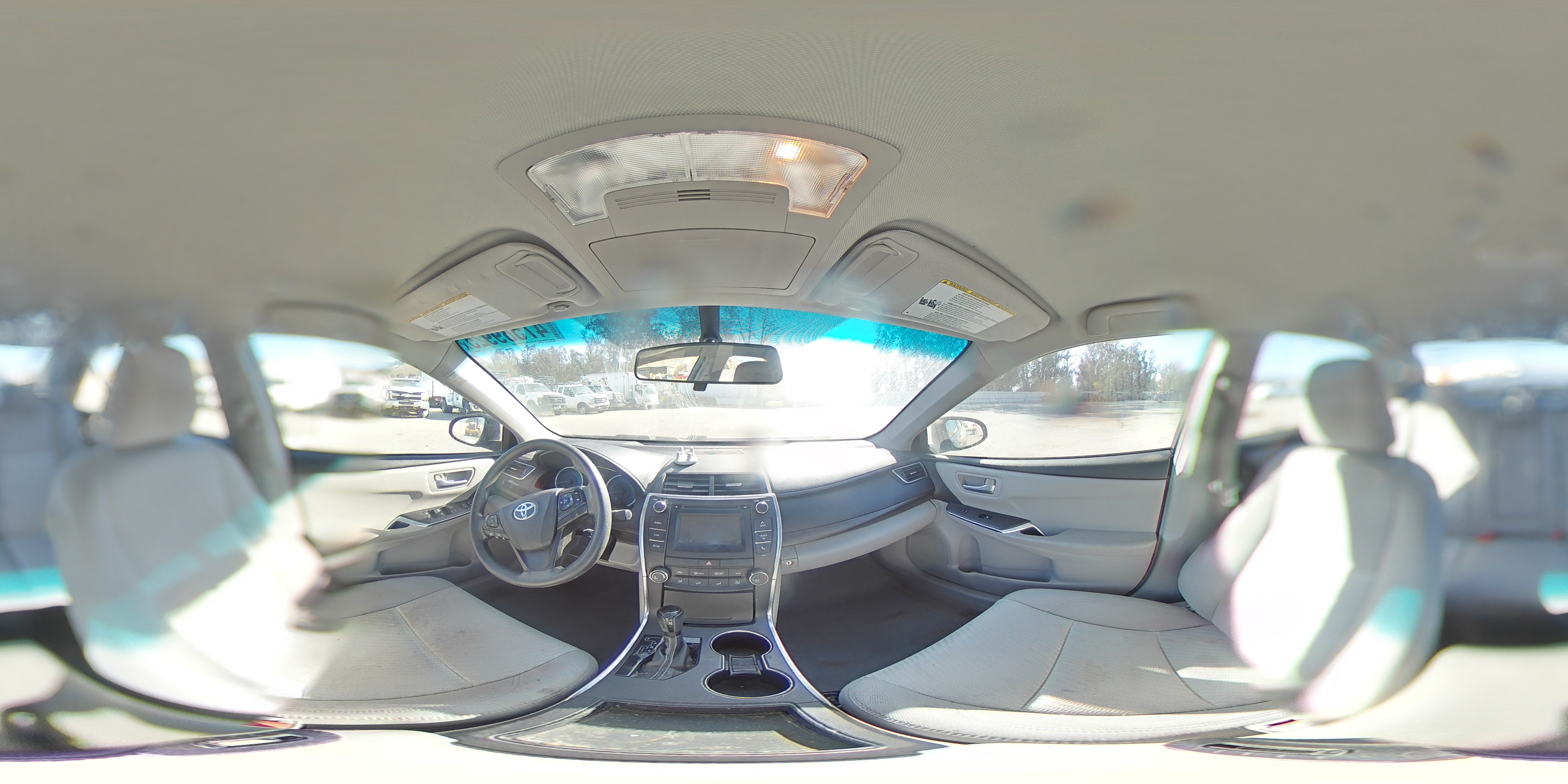 2016 Toyota Camry - Image 13