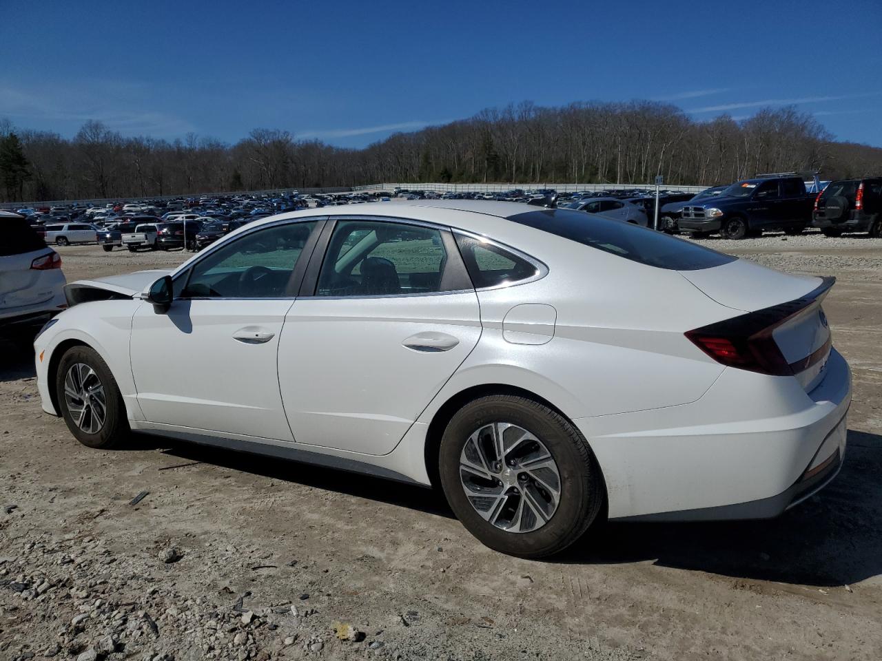 2022 Hyundai Sonata - Image 2