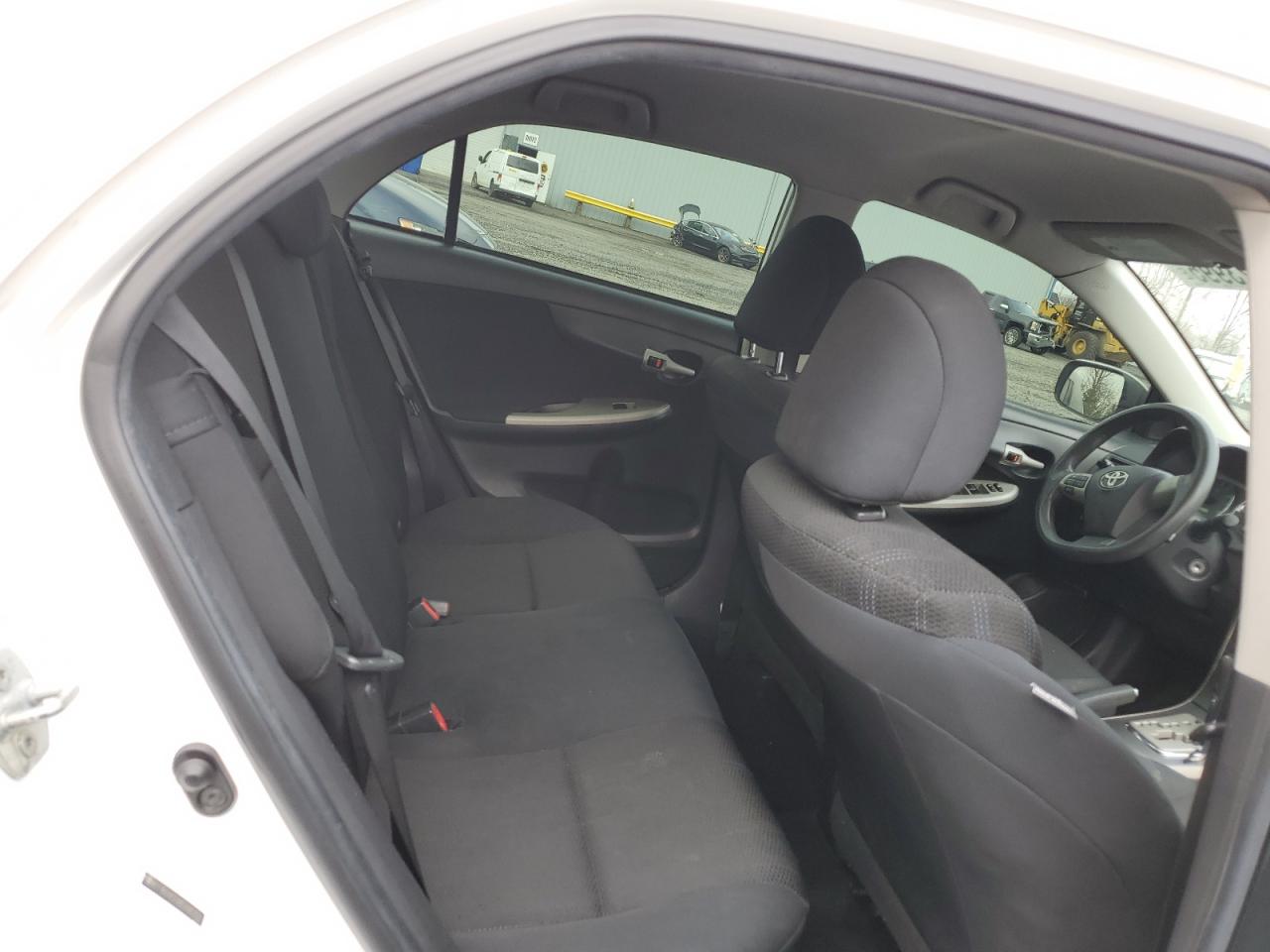 2011 Toyota Corolla - Image 10