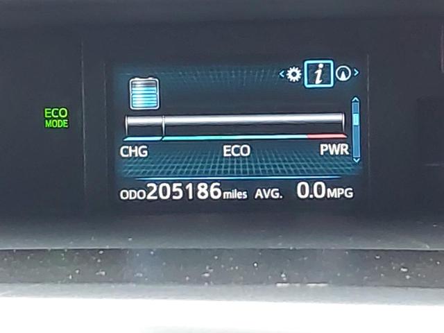 2015 TOYOTA PRIUS + ICON CVT 