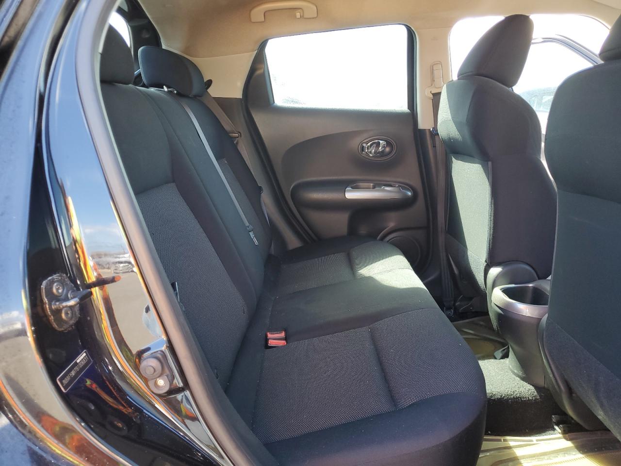 2011 Nissan Juke - Image 10