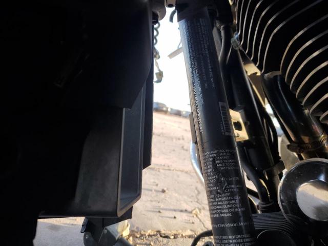  HARLEY-DAVIDSON FL 2015 Білий