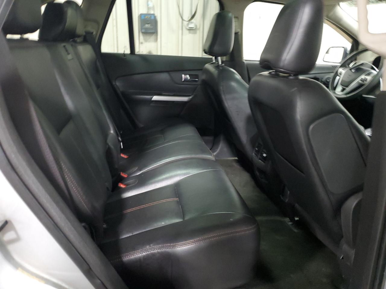 2011 Ford Edge - Image 10