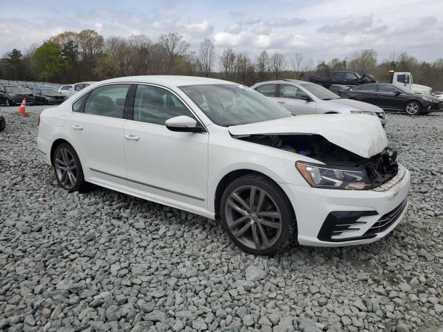  VOLKSWAGEN PASSAT 2016 White