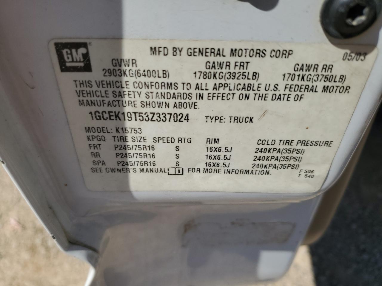 2003 Chevrolet Silverado - Image 12