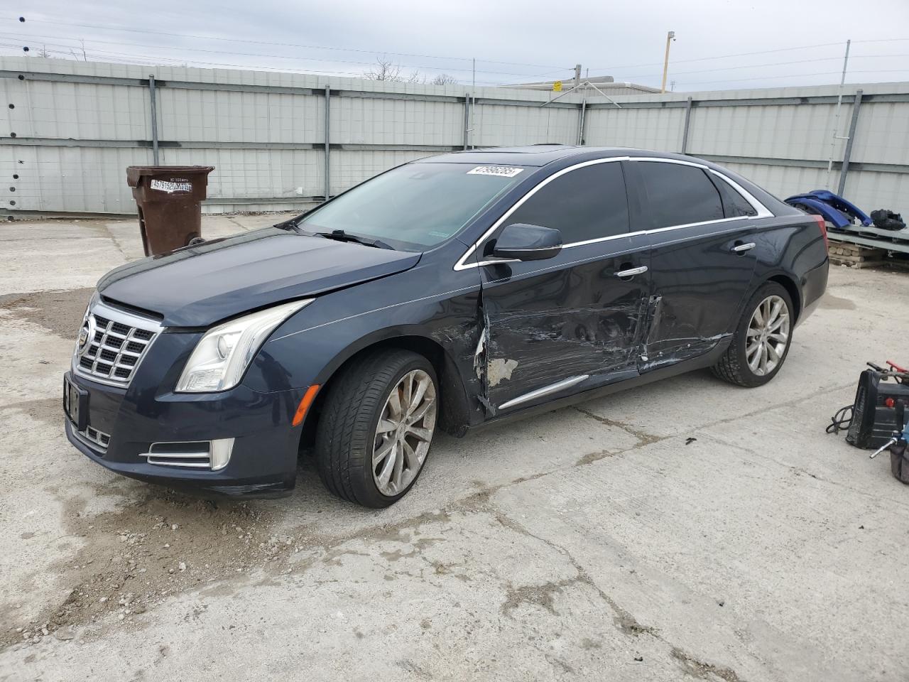 2014 Cadillac Xts Luxury Collection за продажба в Walton, KY - Side