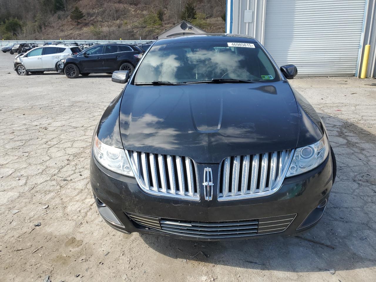 2011 Lincoln MKS - Image 5