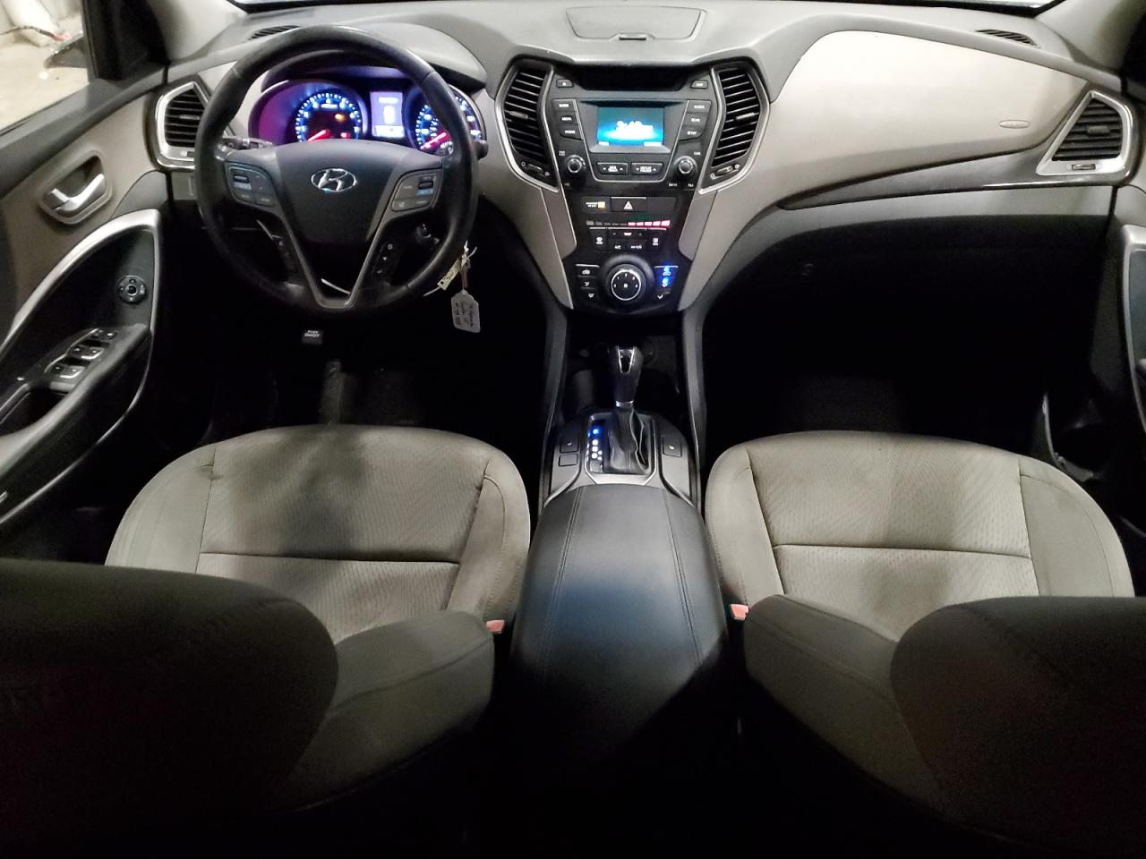 2014 Hyundai Santa Fe - Image 8