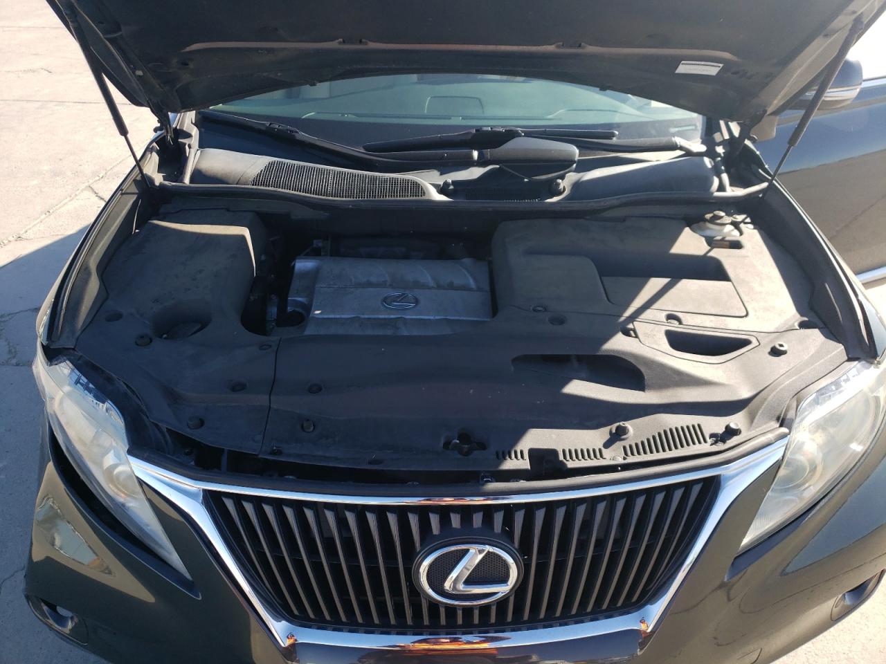 2010 Lexus RX - Image 12
