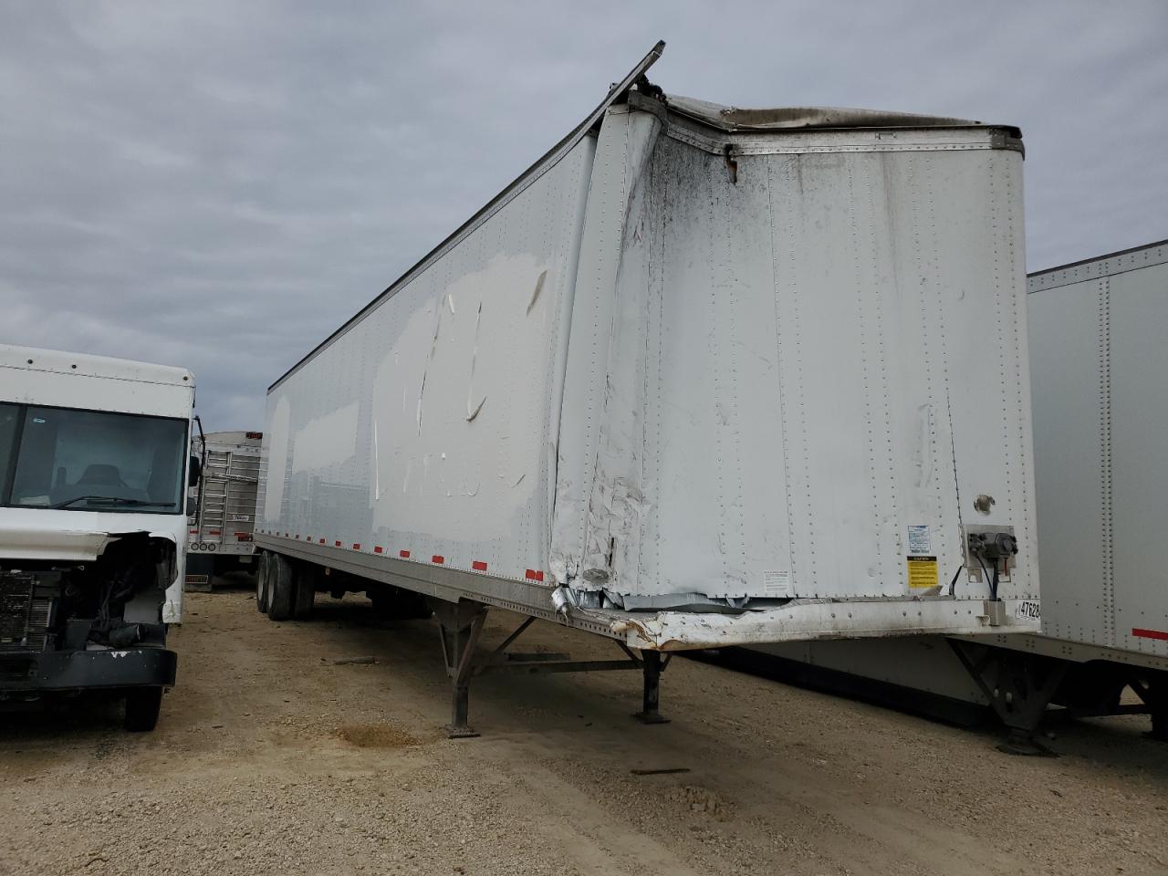 2012 Stoughton Avw-485T-S-C-Ar Dry Van Trailer იყიდება Kansas City-ში, KS - Front End