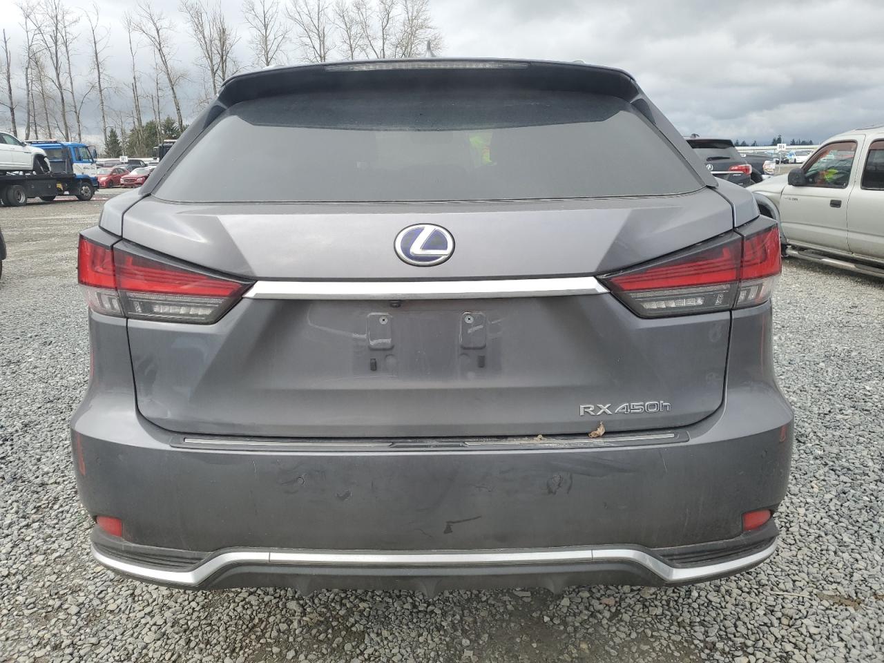 2020 Lexus RX - Image 6