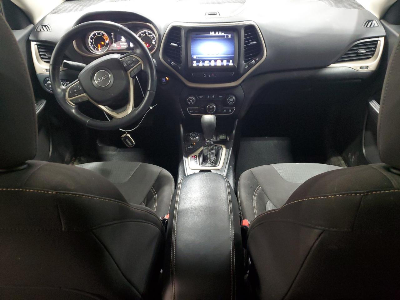 2016 Jeep Grand Cherokee - Image 8