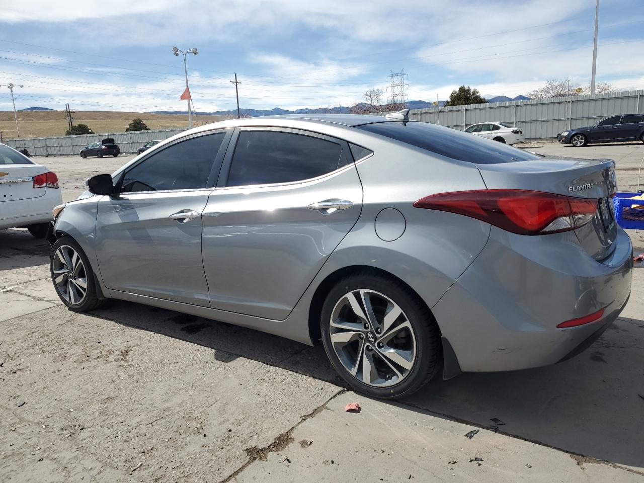 2015 Hyundai Elantra - Image 2