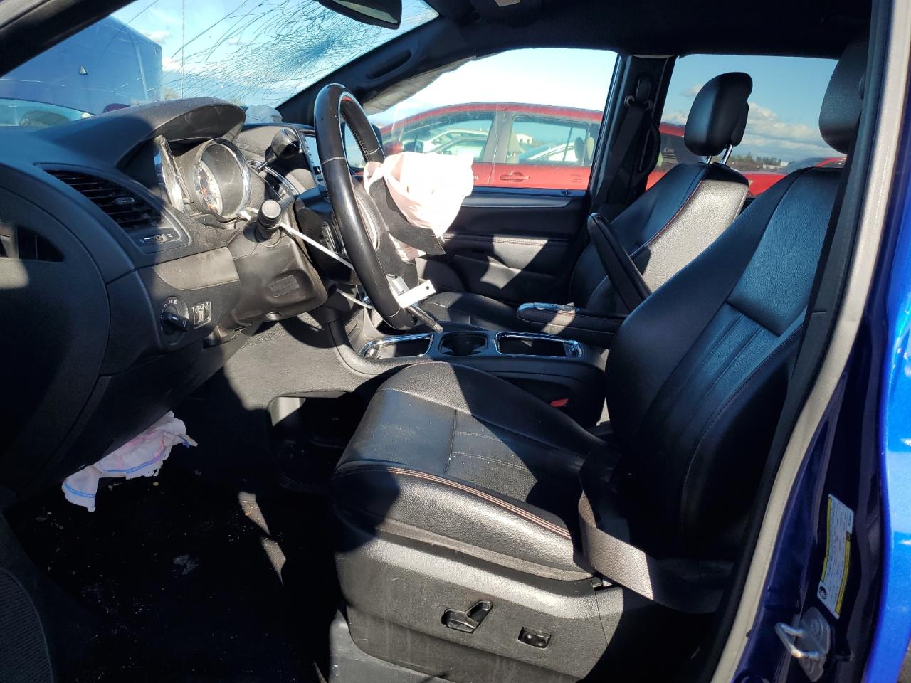 2019 Dodge Caravan - Image 7
