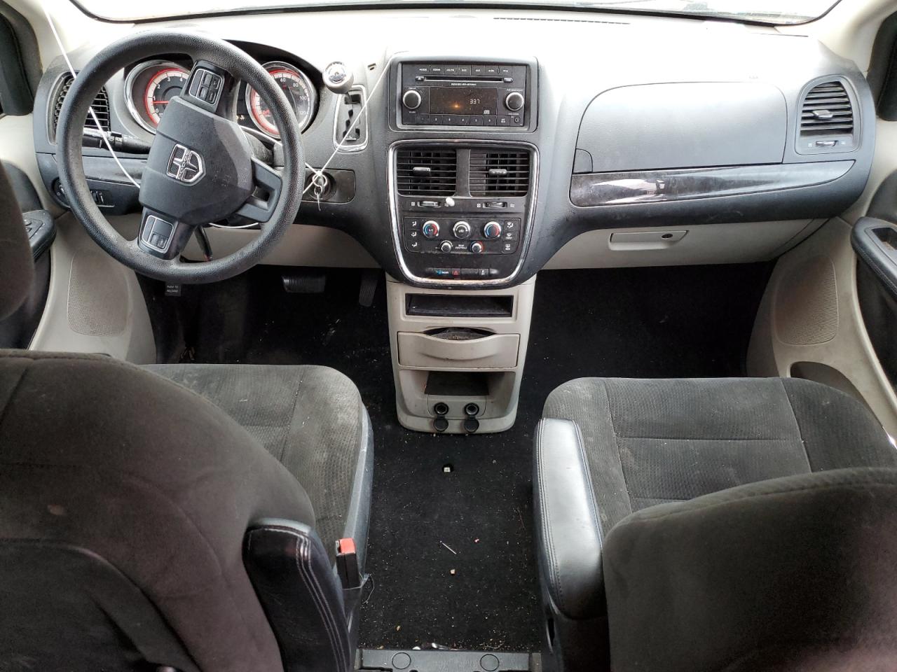 2016 Dodge Caravan - Image 8