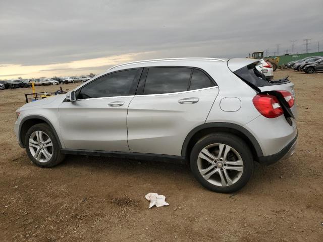 MERCEDES-BENZ GLA-CLASS 2017 Srebrny