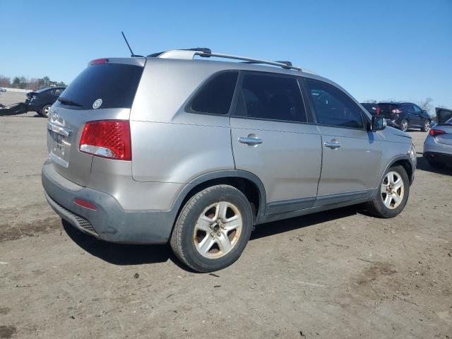  KIA SORENTO 2013 Silver
