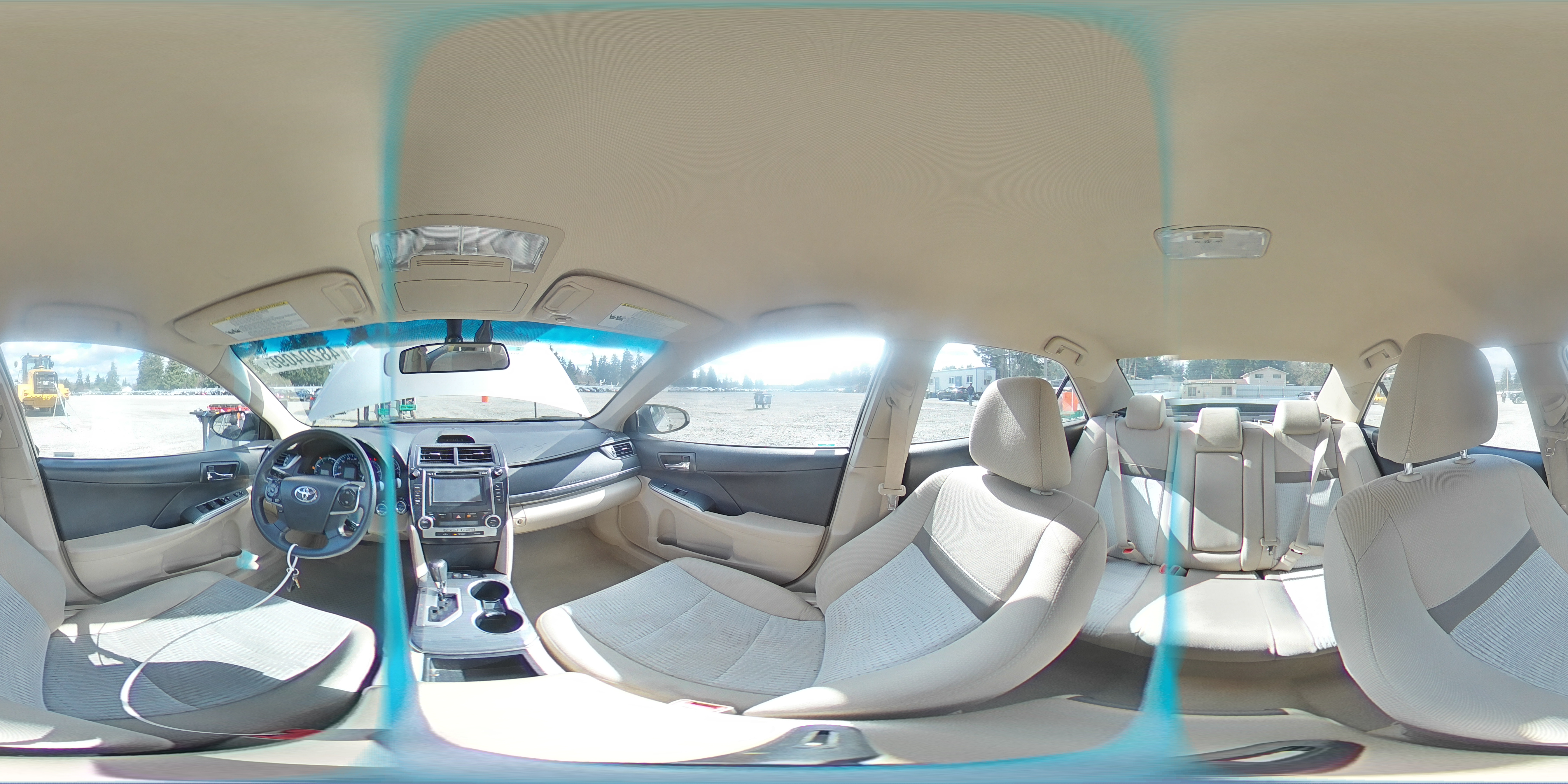 2013 Toyota Camry - Image 13