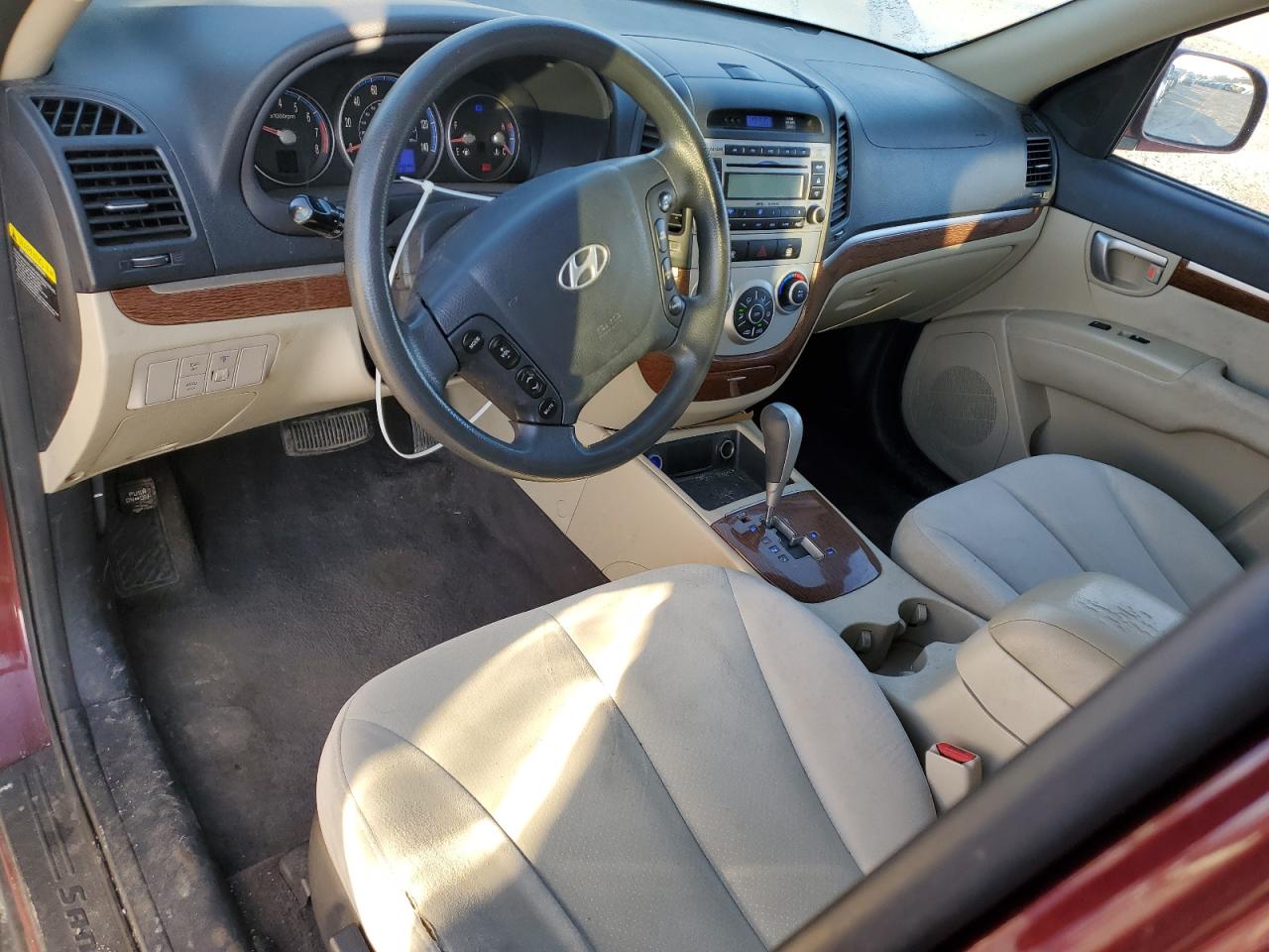2008 Hyundai Santa Fe - Image 8