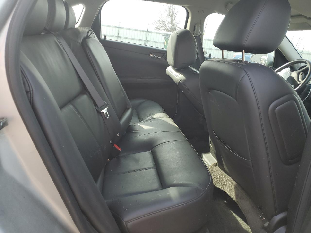 2011 Chevrolet Impala - Image 11