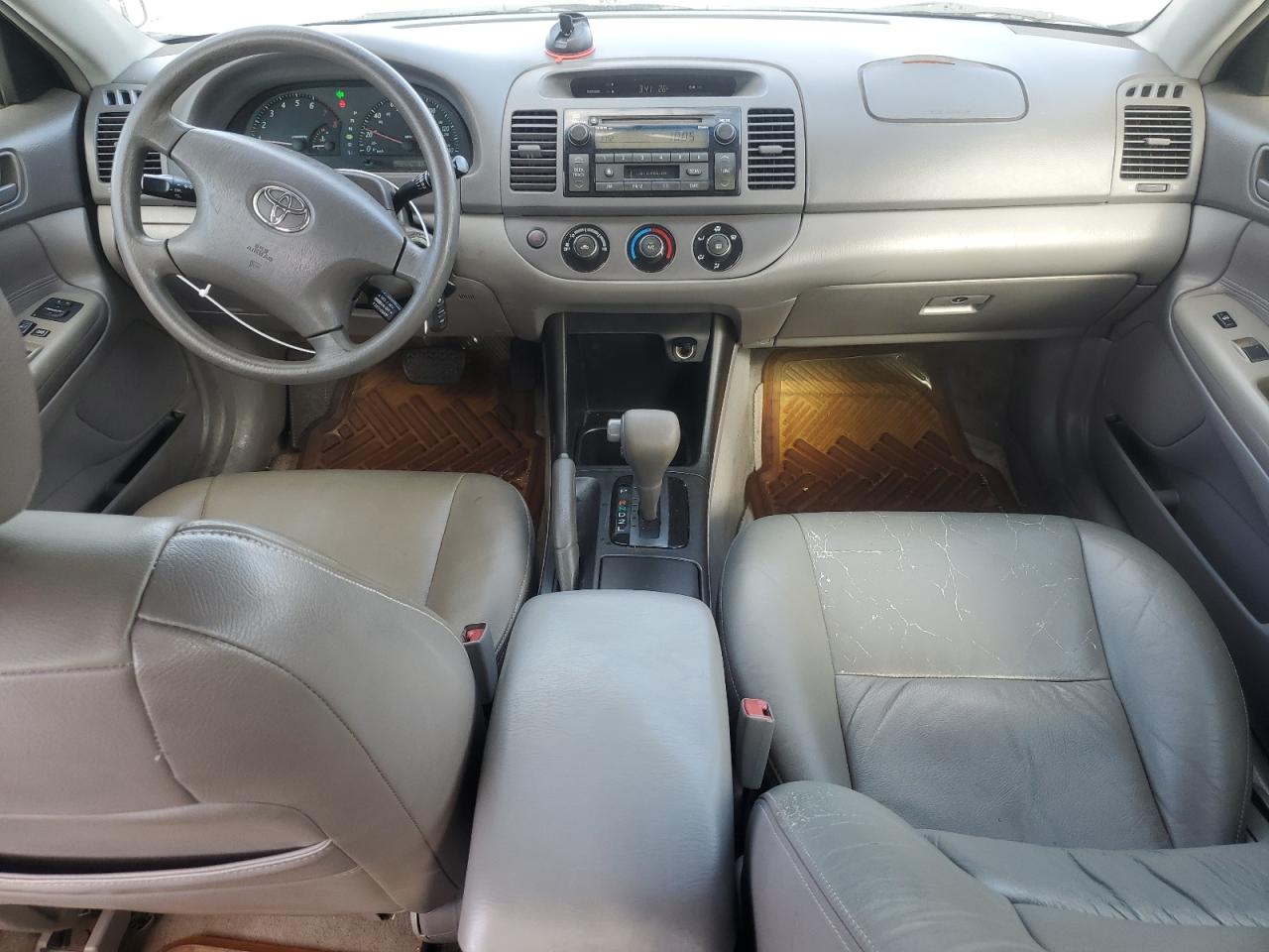 2003 Toyota Camry Le VIN: 4T1BE32K63U218396 Lot: 47938905