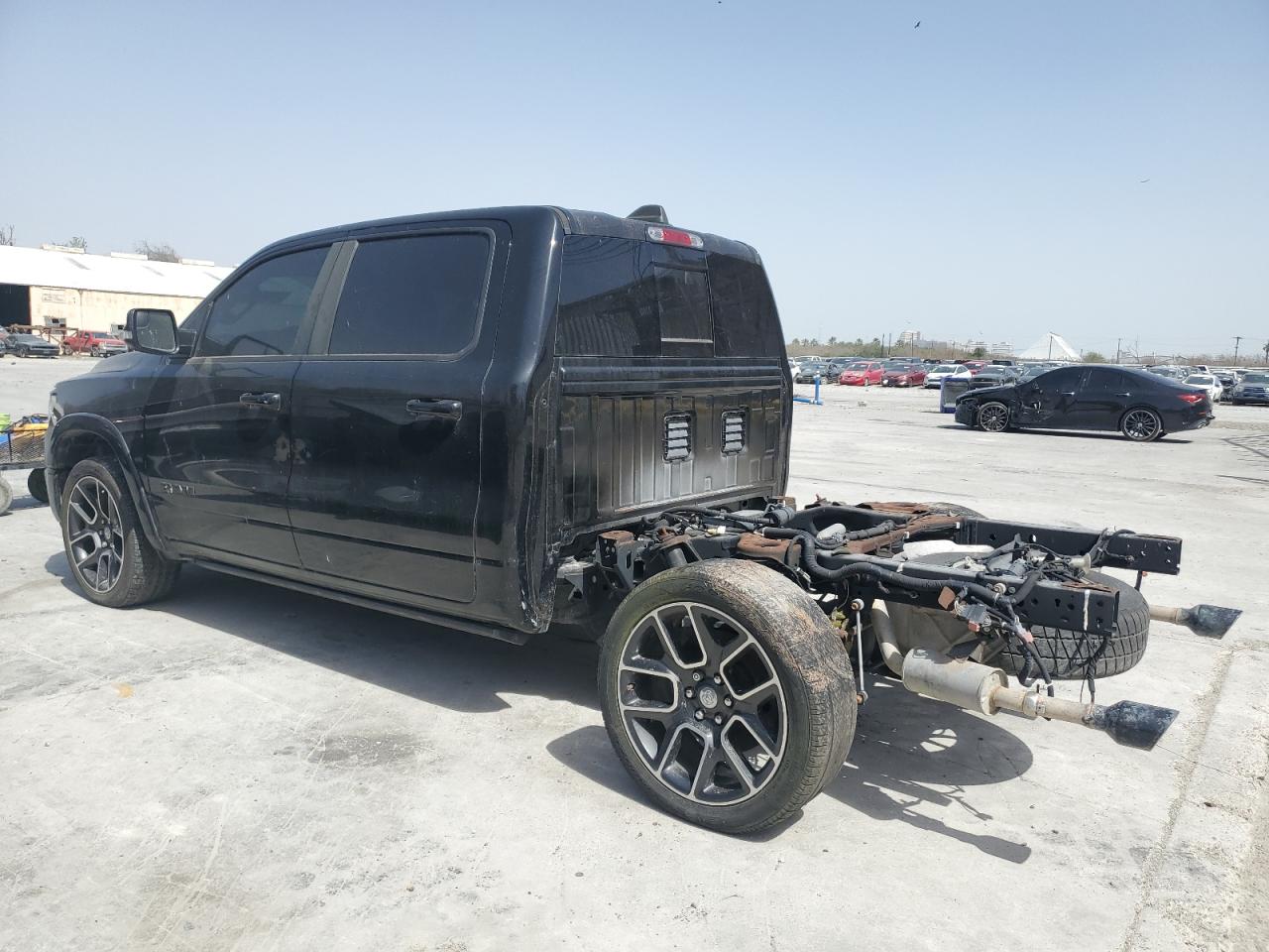 2019 RAM 1500 - Image 2