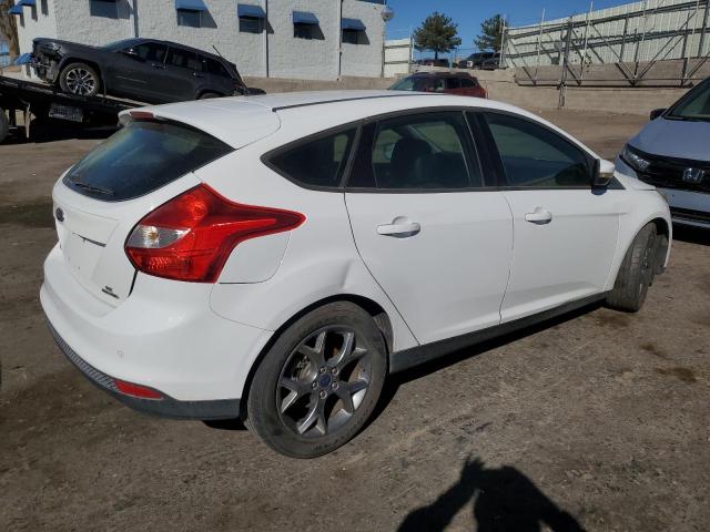 Хэтчбеки FORD FOCUS 2014 Белый
