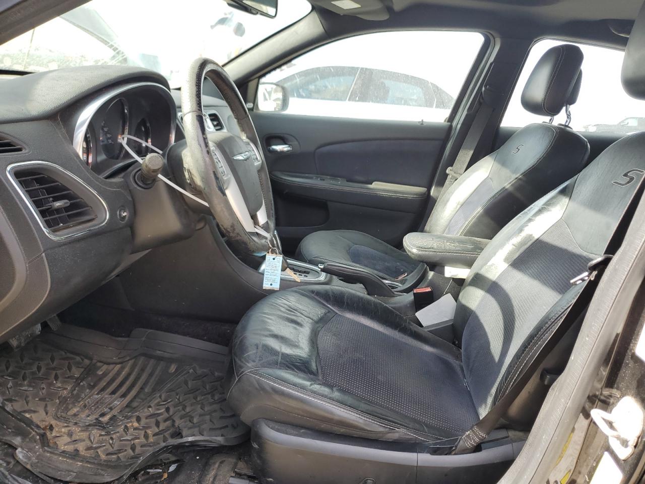 2013 Chrysler 200 - Image 7