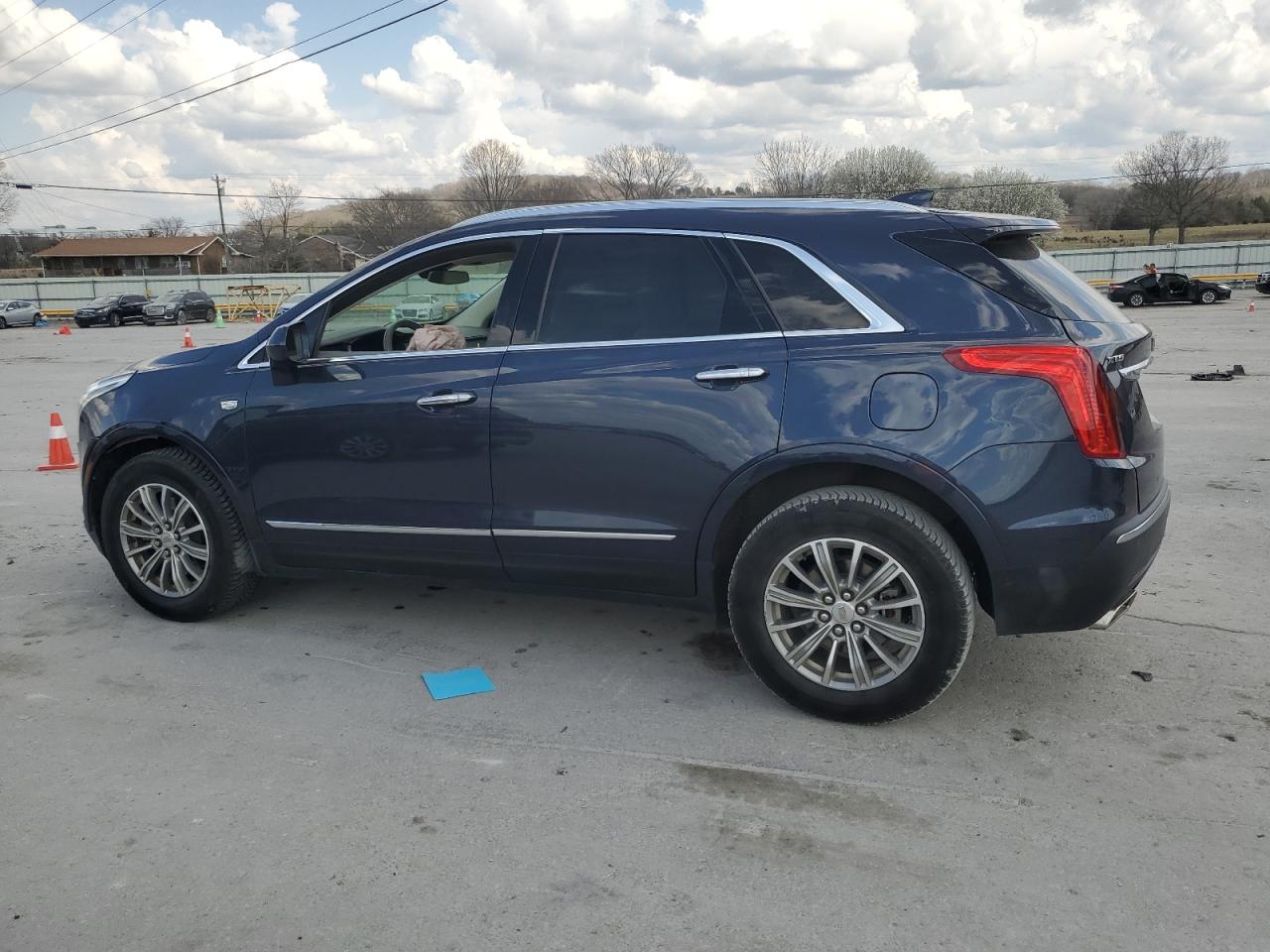 2018 Cadillac XT5 - Image 2