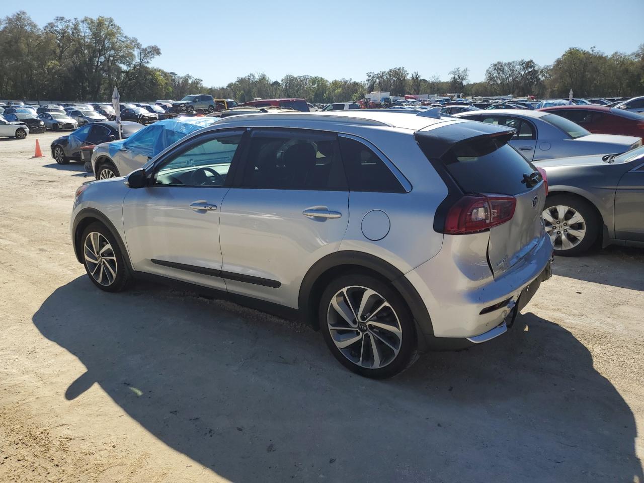 2019 Kia Niro - Image 2