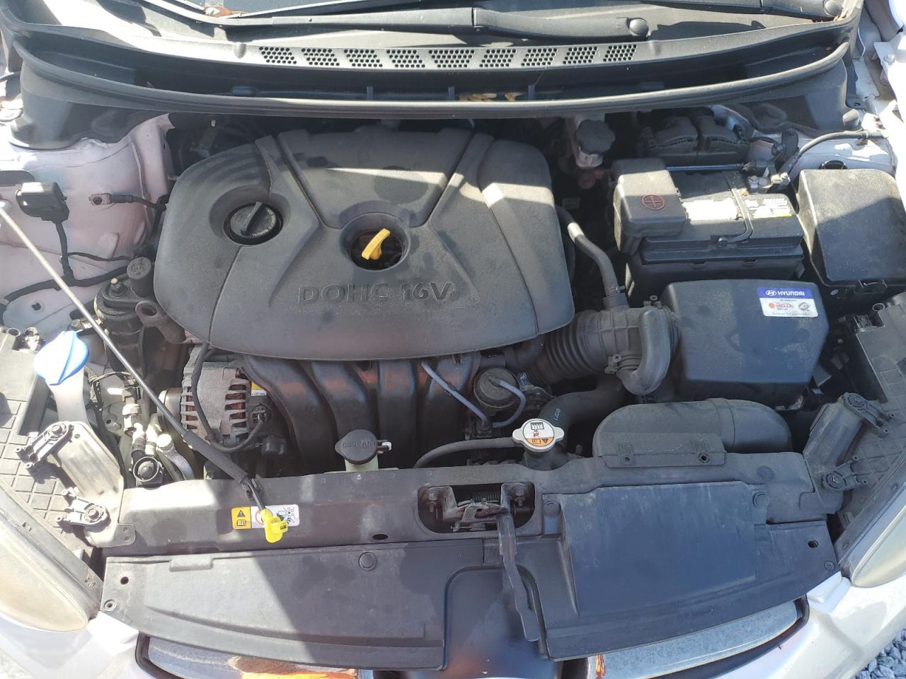 2013 Hyundai Elantra - Image 12
