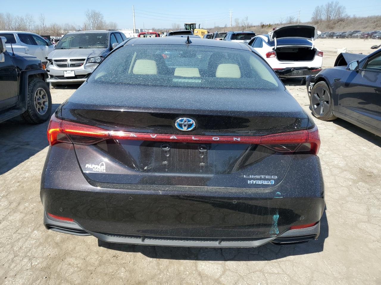 2020 Toyota Avalon - Image 6