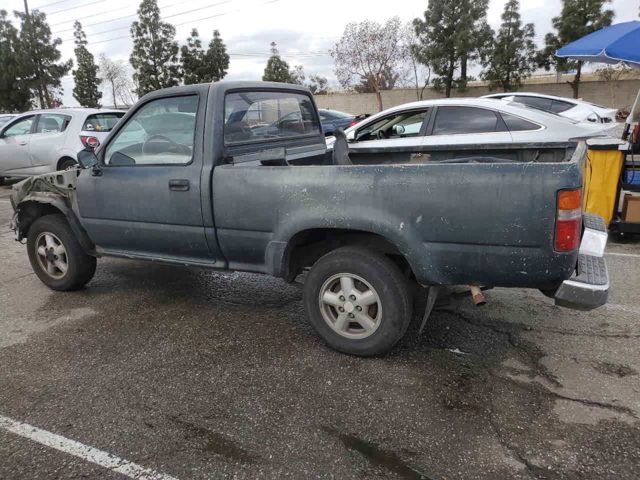 1992 Toyota Pickup - Image 2