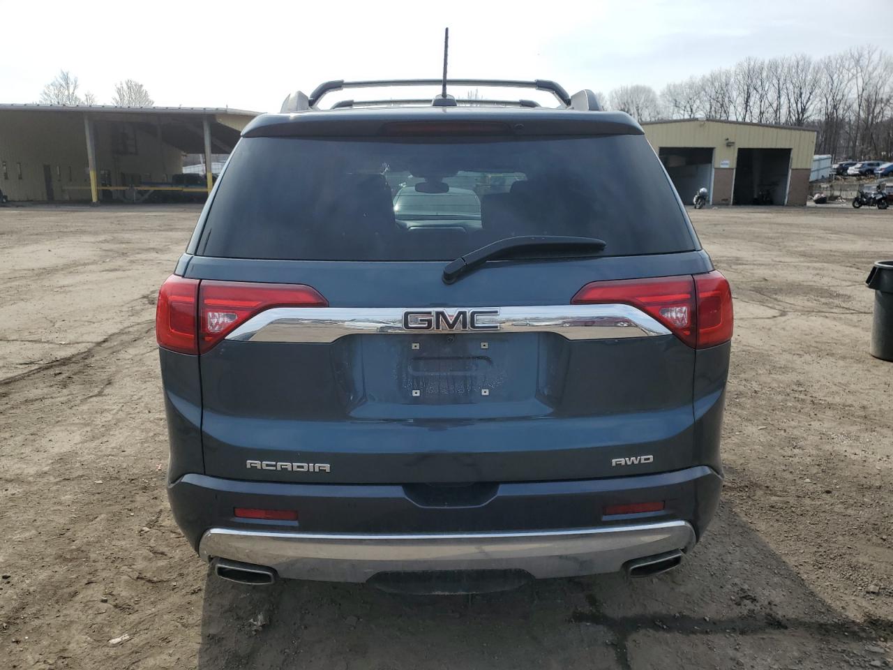 2019 GMC Acadia - Image 6