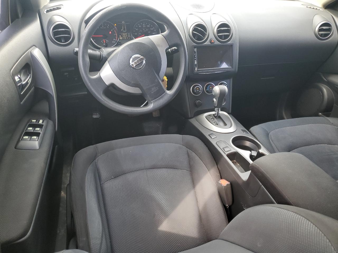 2014 Nissan Rogue - Image 8
